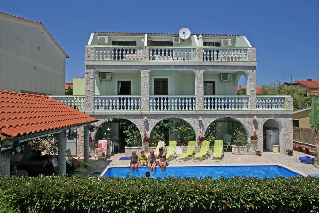 Apartments & Rooms Lo & Mar Medulin Exterior foto